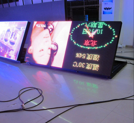 RGB LEIDENE van Front Service Design P5 Kerk Videomuur 1280x1920MM