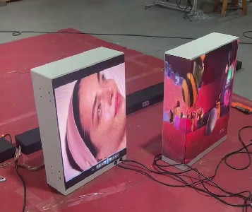 Showcase die P2RGB-Coner Vertonings Binnen LEIDENE Videomuur met Videobewerker adverteren